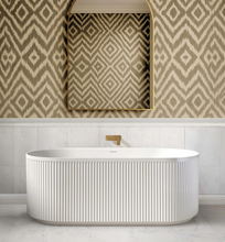 Load image into Gallery viewer, ATTICA HAVANA FLUTED BATHTUB